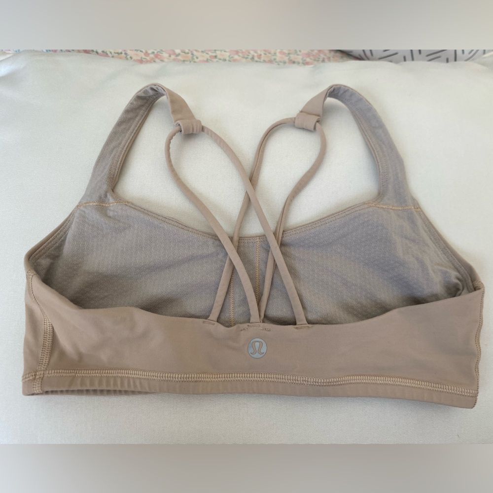 Nude Lululemon sports bra
